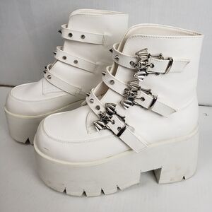 Demonia Womens Platform Ankle Boots Ashes-55 White Bat Buckle no size